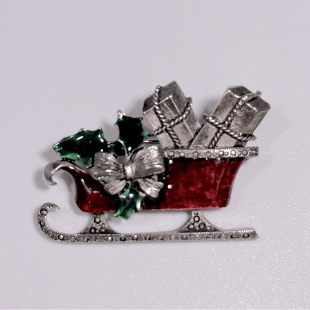 Vintage Lia Enamel Christmas Sleigh Red & Green Pin Brooch Holiday Festive Santa
